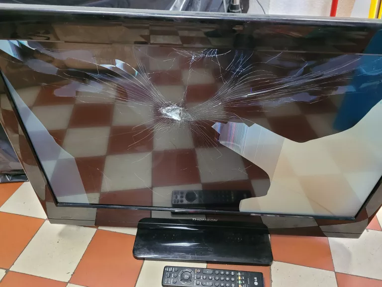 tv-samsung-peknieta-ramka-sprawny-marka-thomson