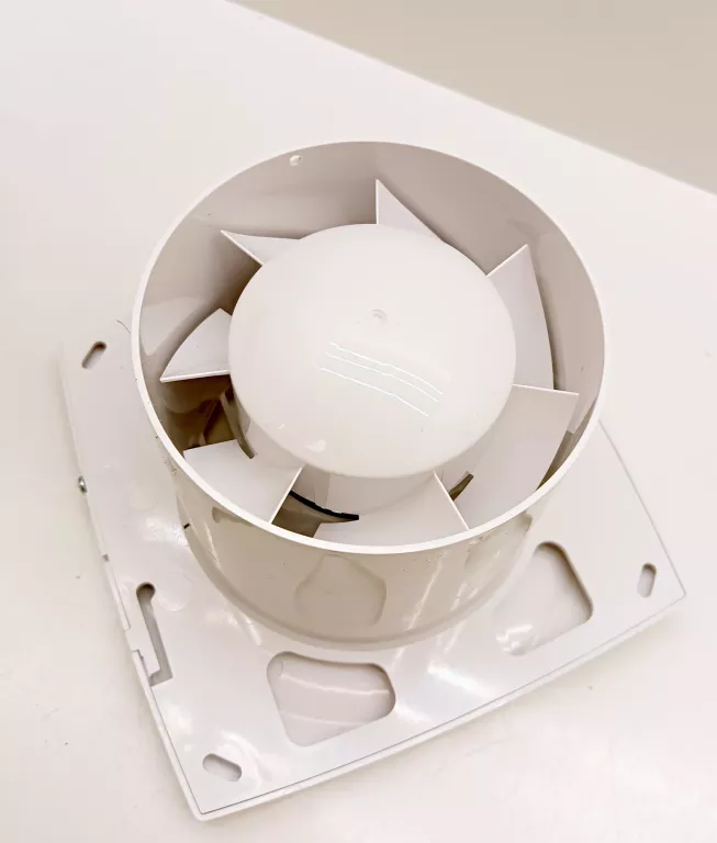 wentylator-osiowy-blyss-100s-pudelko-marka-vents-group