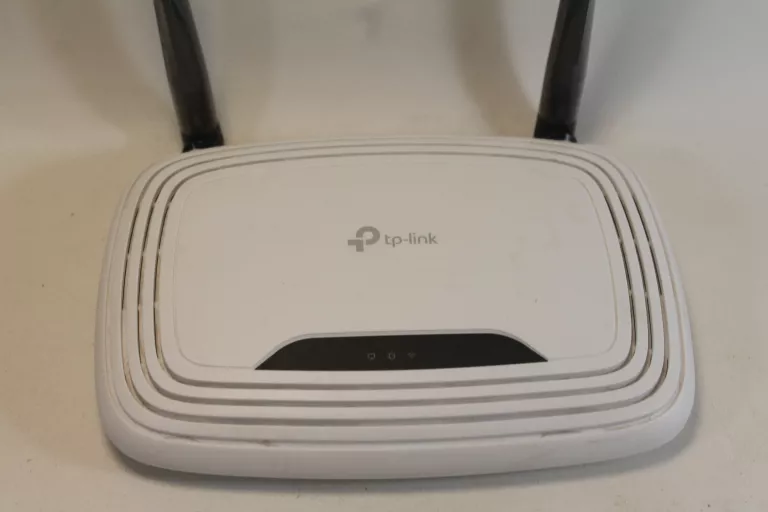 ROUTER TP LINK 300MB/S TL-WR841N