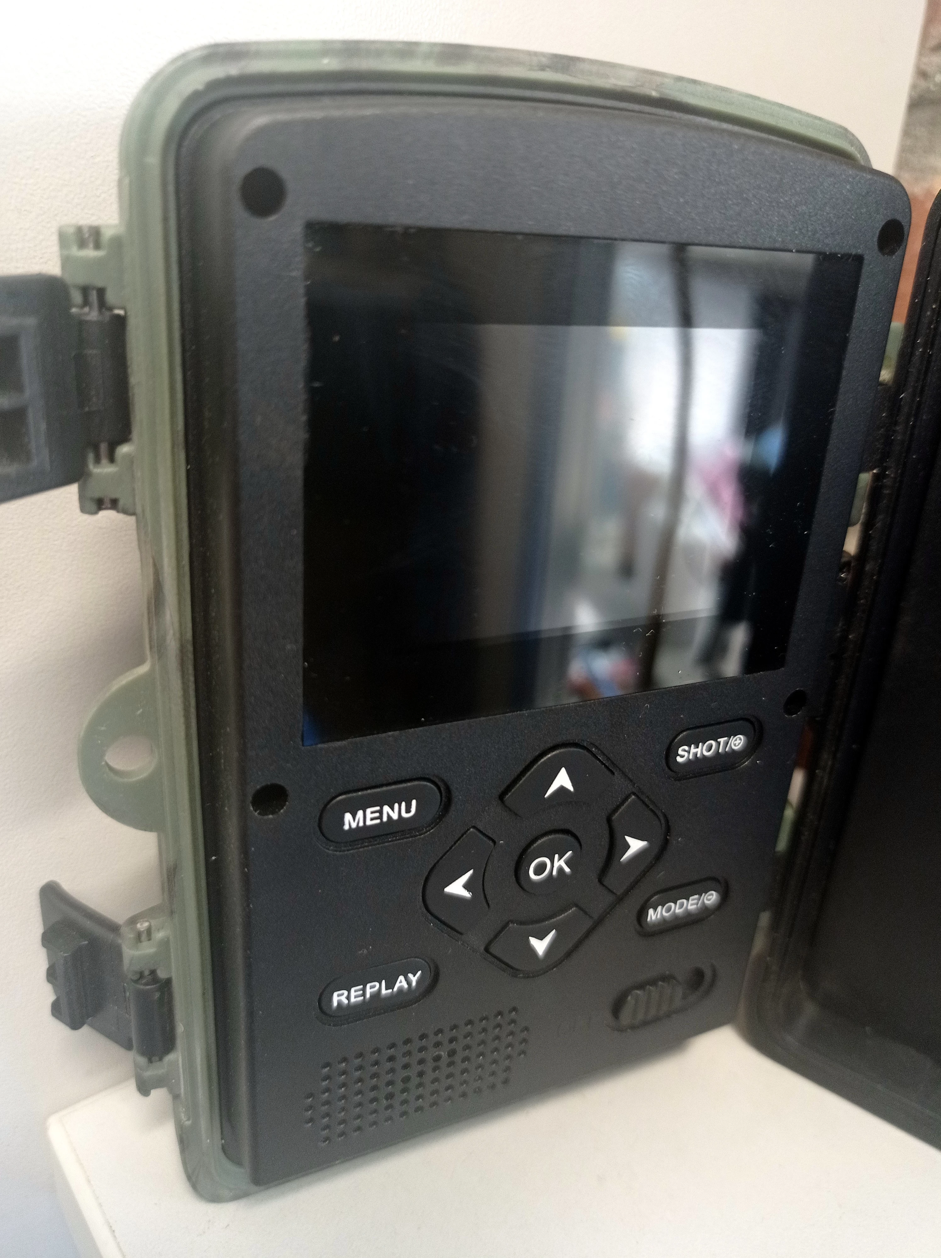 kamera-lesna-20221104v11-karta-pamieci-model-123