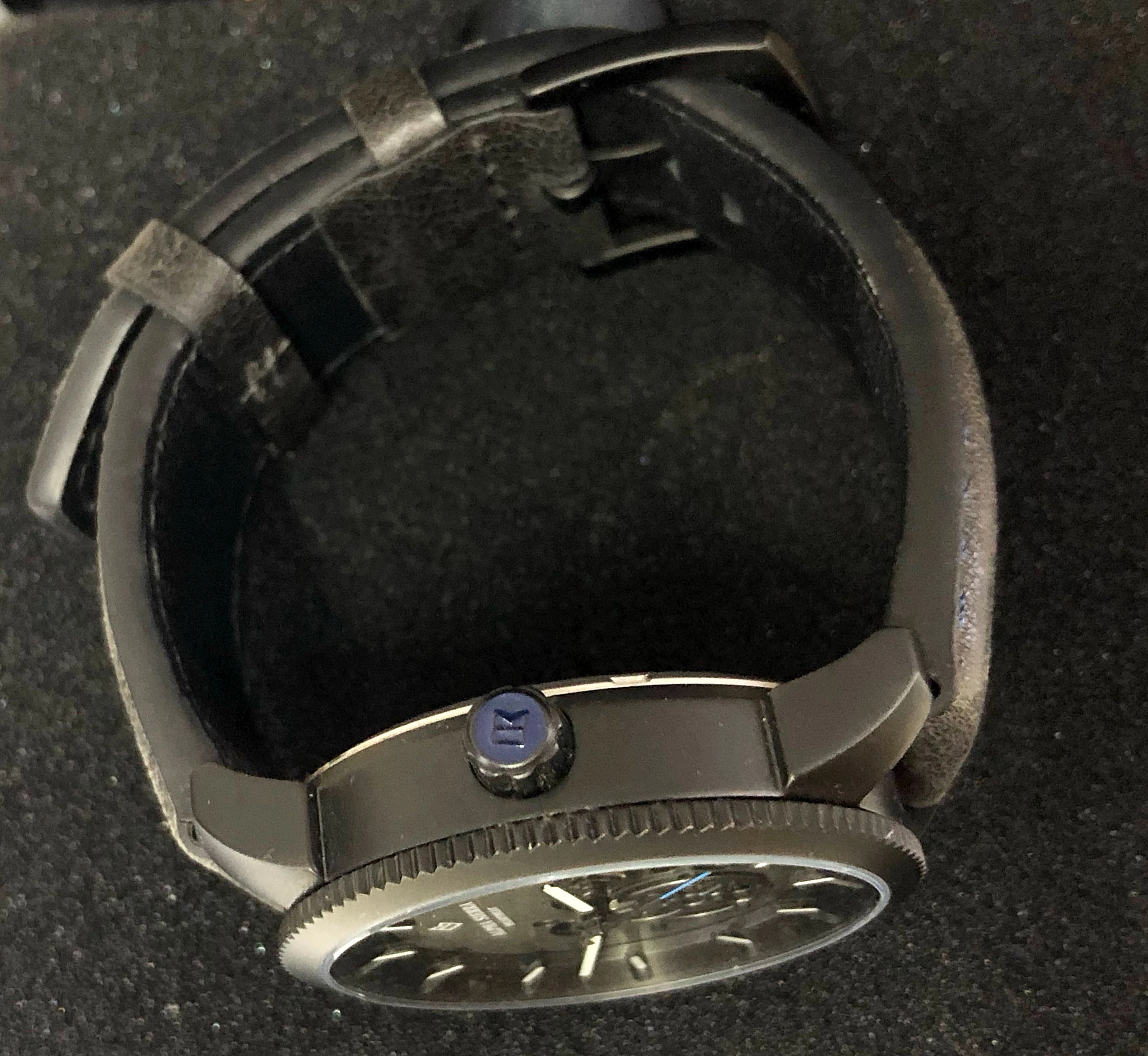 zegarek-alpha-sierra-heartbeat-b101-ksztalt-koperty-okragla