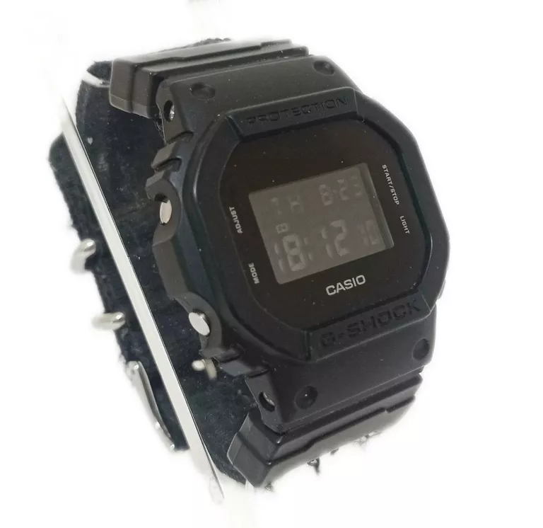 ZEGAREK MĘSKI CASIO G-SHOCK CLASSIC DW-5600BBN