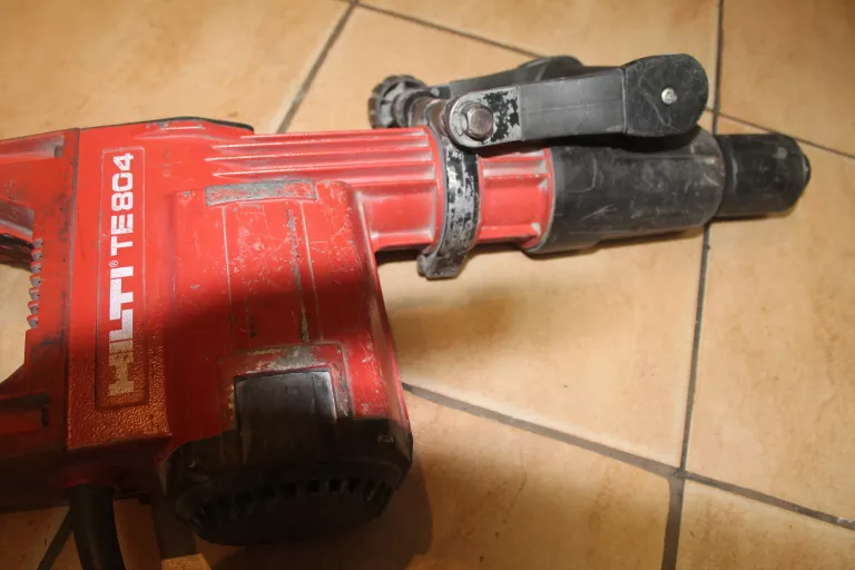 MŁOT WYBURZENIOWY HILTI TE 804