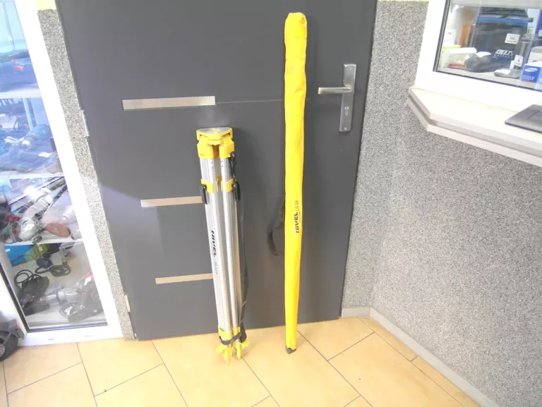 NIVEL SYSTEM NIWELATOR LASEROWY NL520 KPL