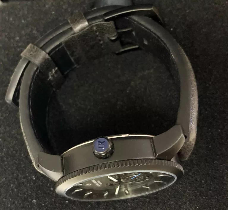 zegarek-alpha-sierra-heartbeat-b101-ksztalt-koperty-okragla