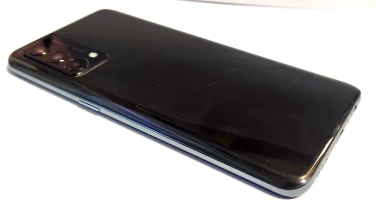 Realme GT Master Edition 6/128 GB ジャンク Realme GT Master Edition 6/128 GB ジャンク Realme GT Master