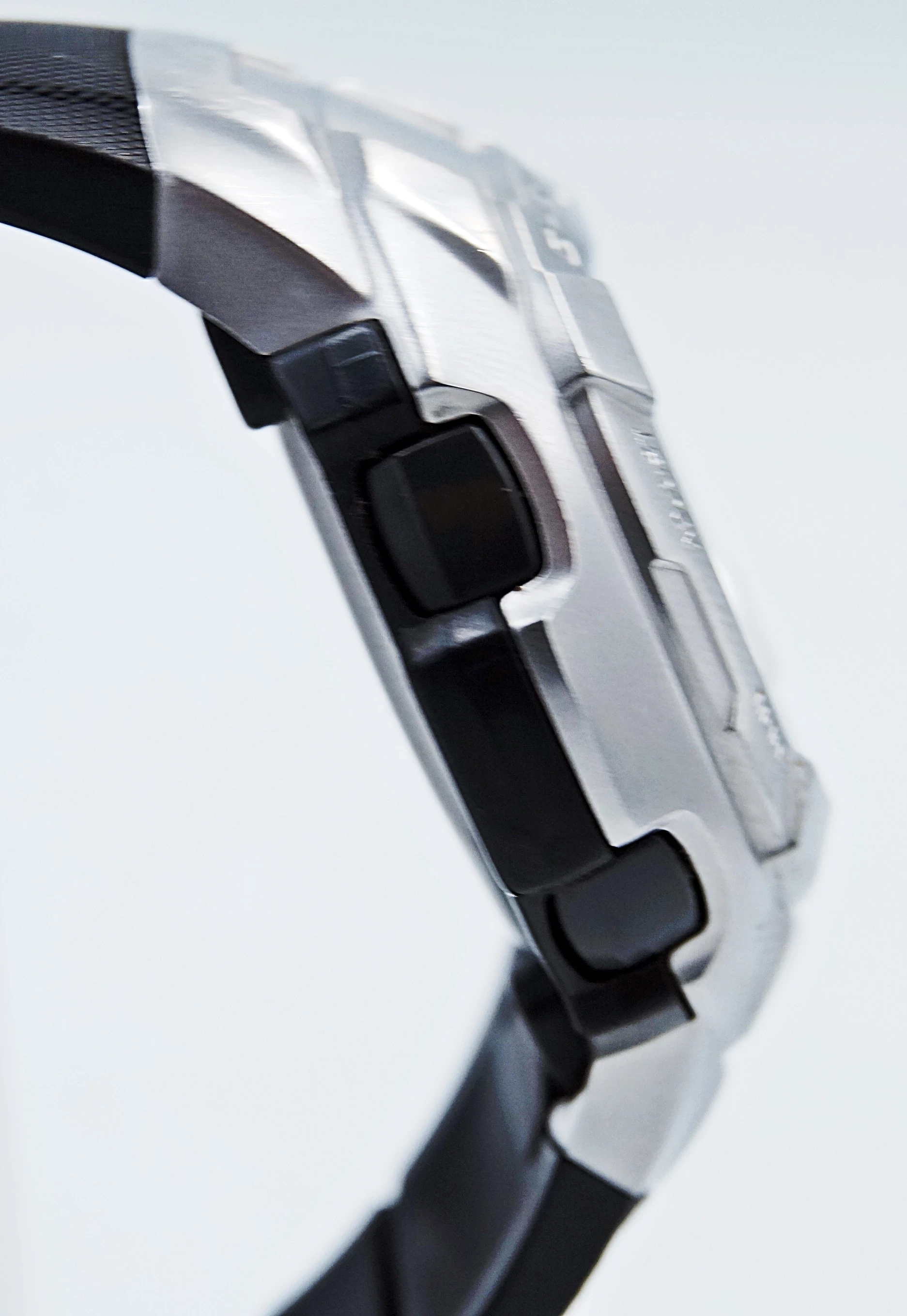 zegarek-casio-g-shock-g-7100-mechanizm-kwarcowy