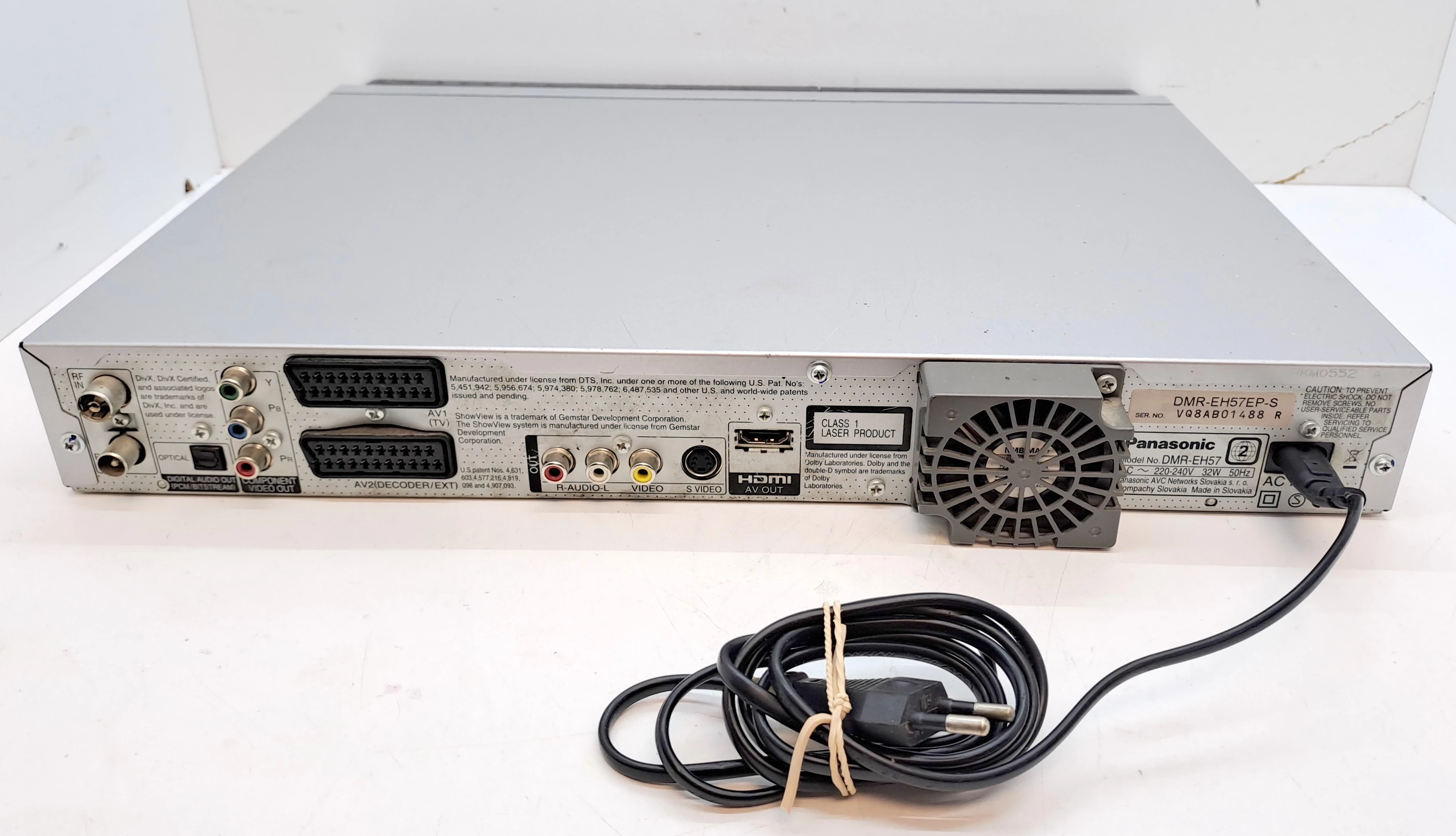 nagrywarka-panasonic-dmr-eh57pilotkabel-klejony-rodzaj-z-dyskiem