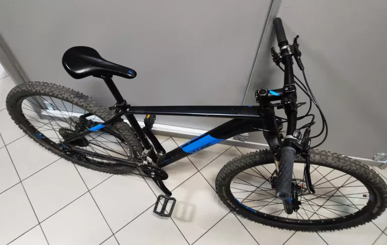 ROWER CUBE ATTENTION SL HPA KOŁO 29 CALI RAMA 19