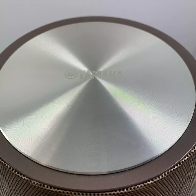 glosnik-z-yamaha-lsx-170-brazowy-stan-uzywany