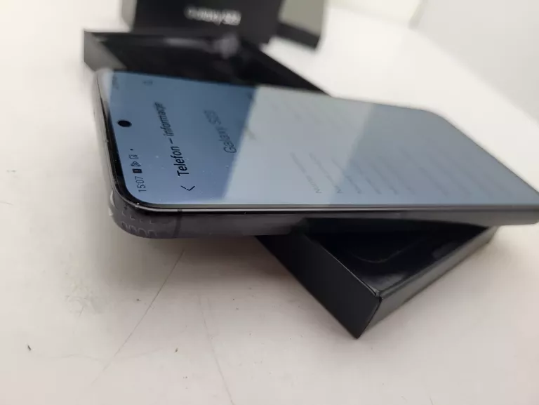telefon-samsung-galaxy-s23-typ-smartfon