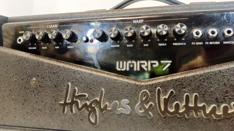 WZMACNIACZ GITAROWY HUGHES & KETTNER WARP 7