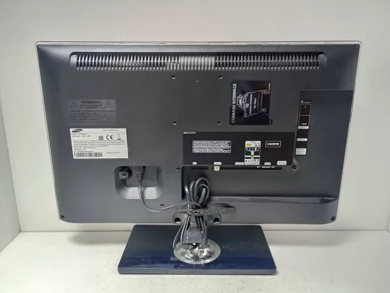 tv-samsung-ue22d5000-pilot-stan-uzywany