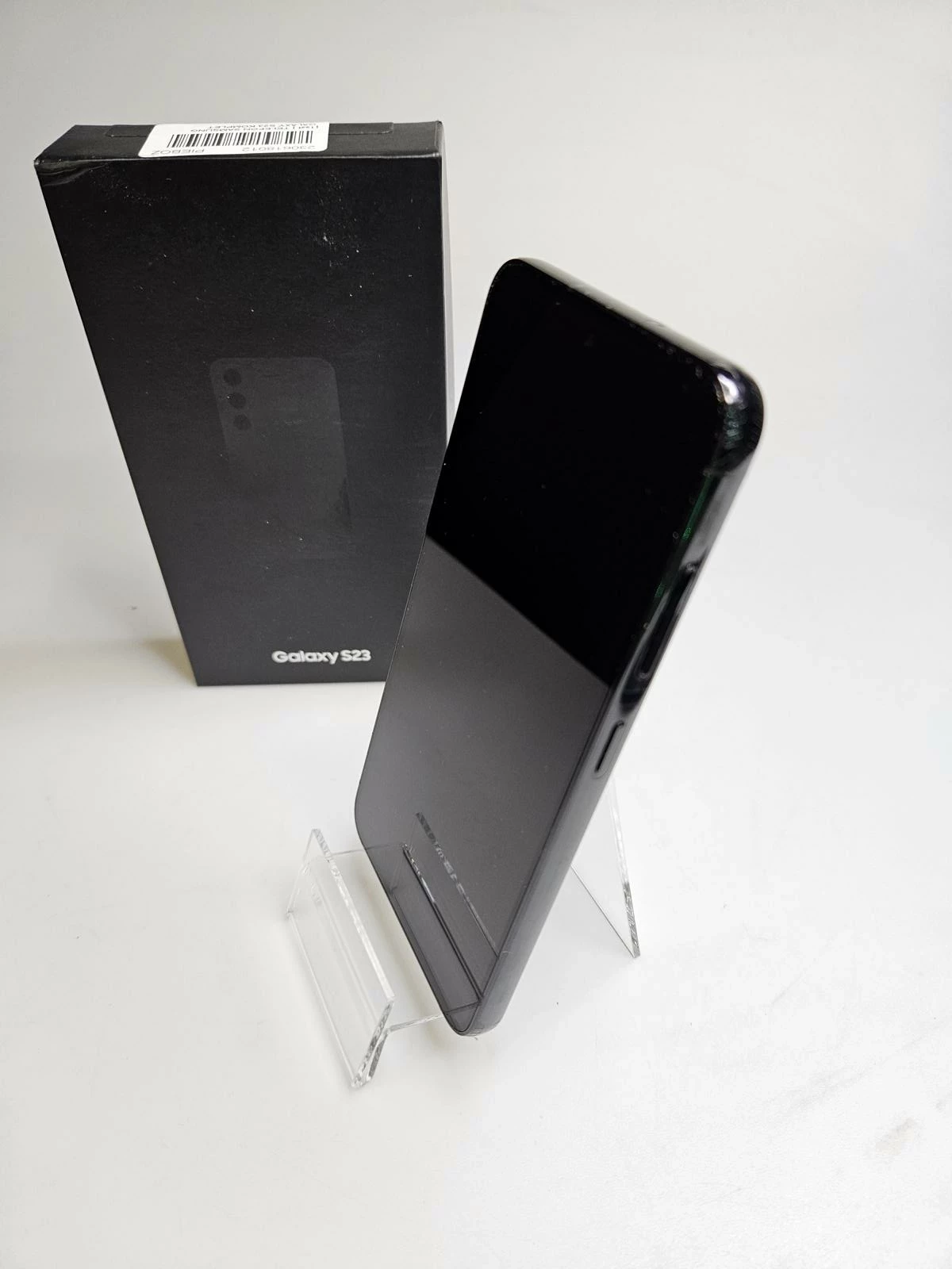 telefon-samsung-galaxy-s23-komplet-8128-gb-opis-stan-11323-2