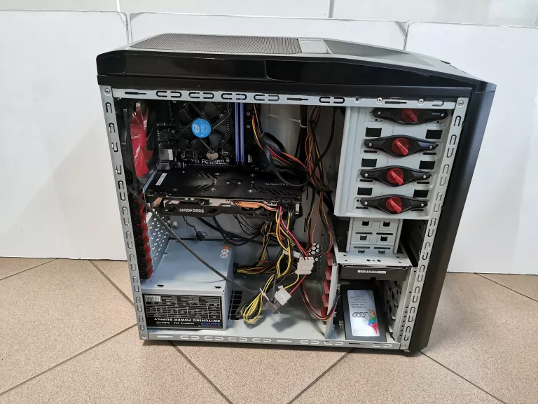 KOMPUTER I3 4GEN 8GB/128GB SSD 1TB HDD GEFORCE 960