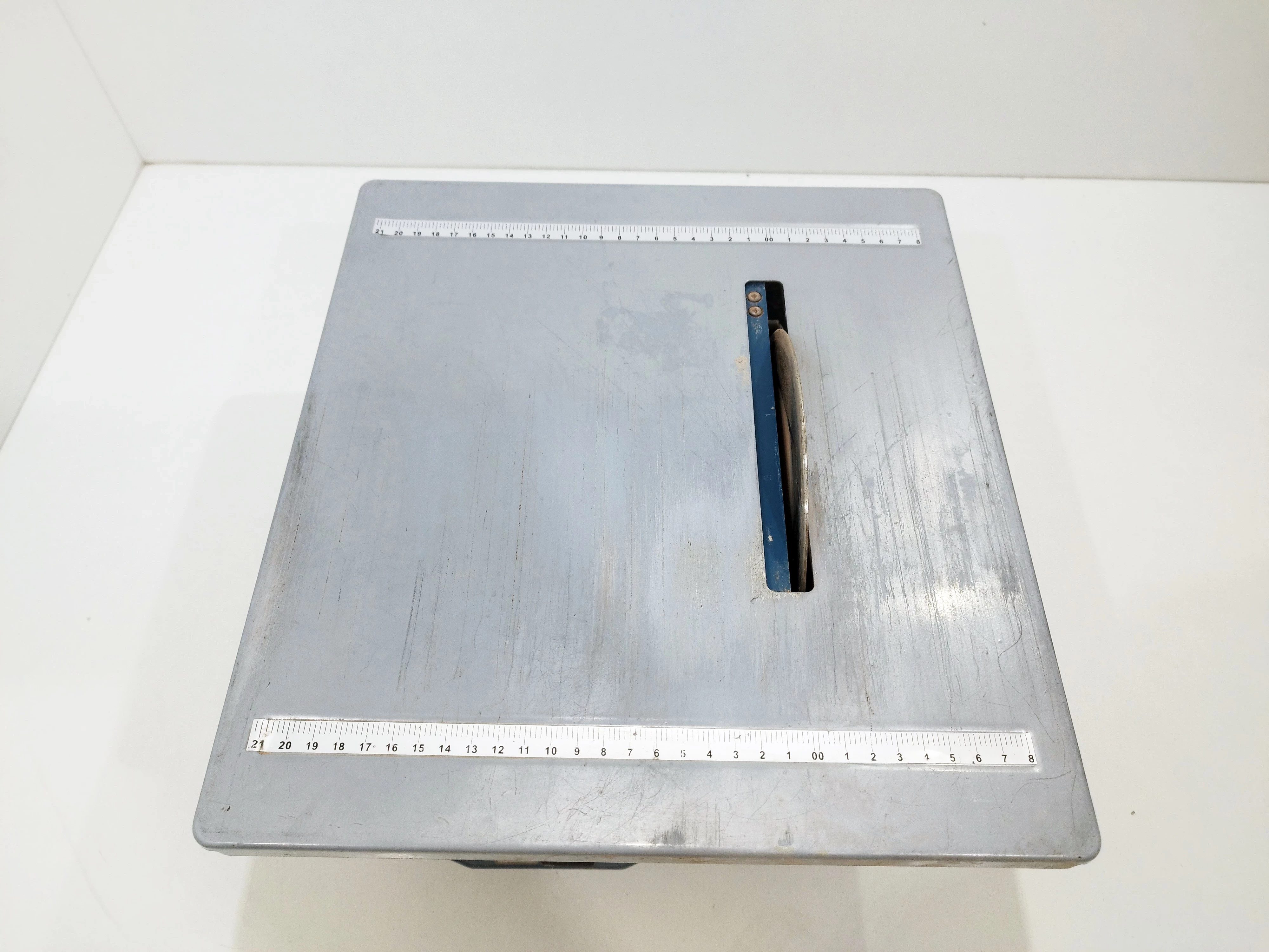 przecinarka-do-glazury-stolik-eurotec-maksymalna-grubosc-ciecia-plytki-przy-45-stopniach-23