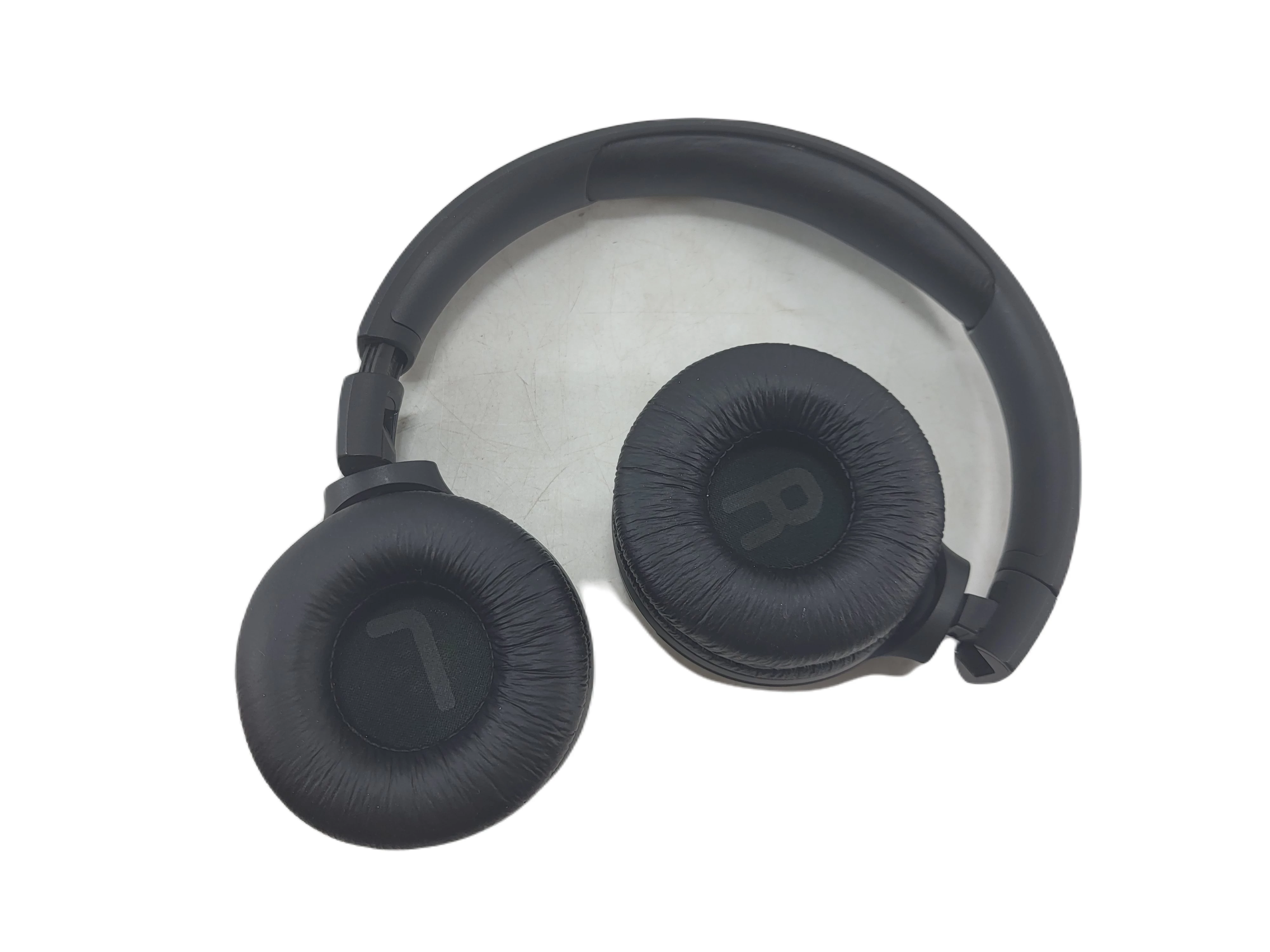 sluchawki-bezprzewodowe-jbl-tune-560bt-nauszne-kolor-dominujacy-czarny