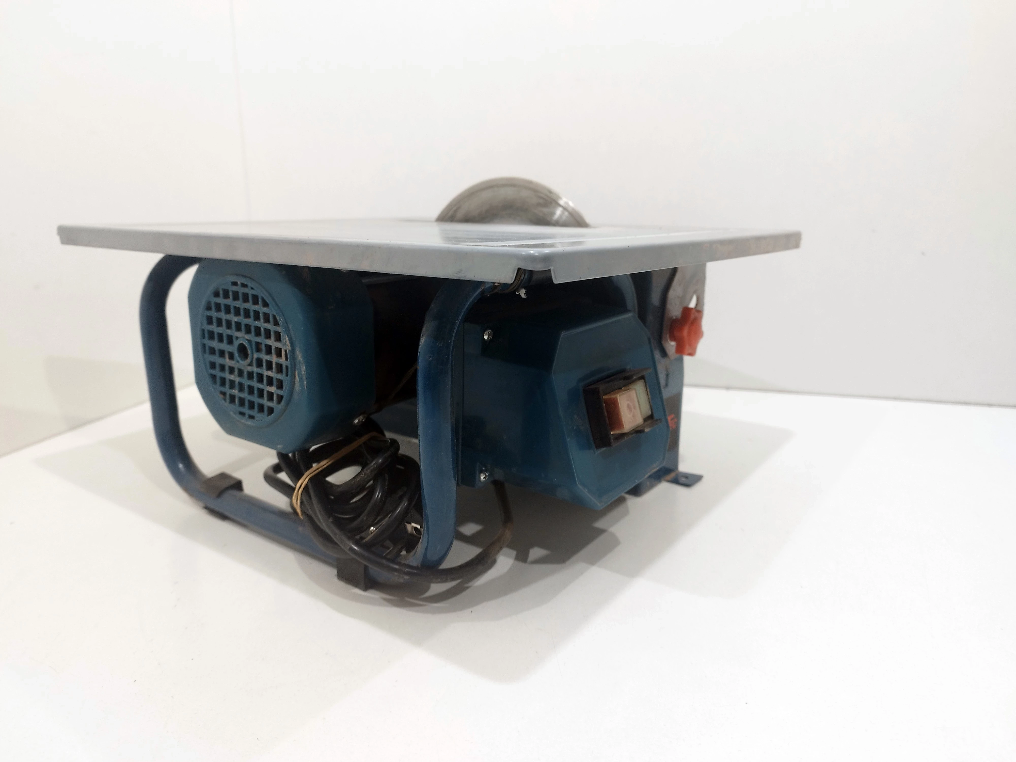 przecinarka-do-glazury-stolik-eurotec-maksymalna-grubosc-ciecia-plytki-przy-90-stopniach-34