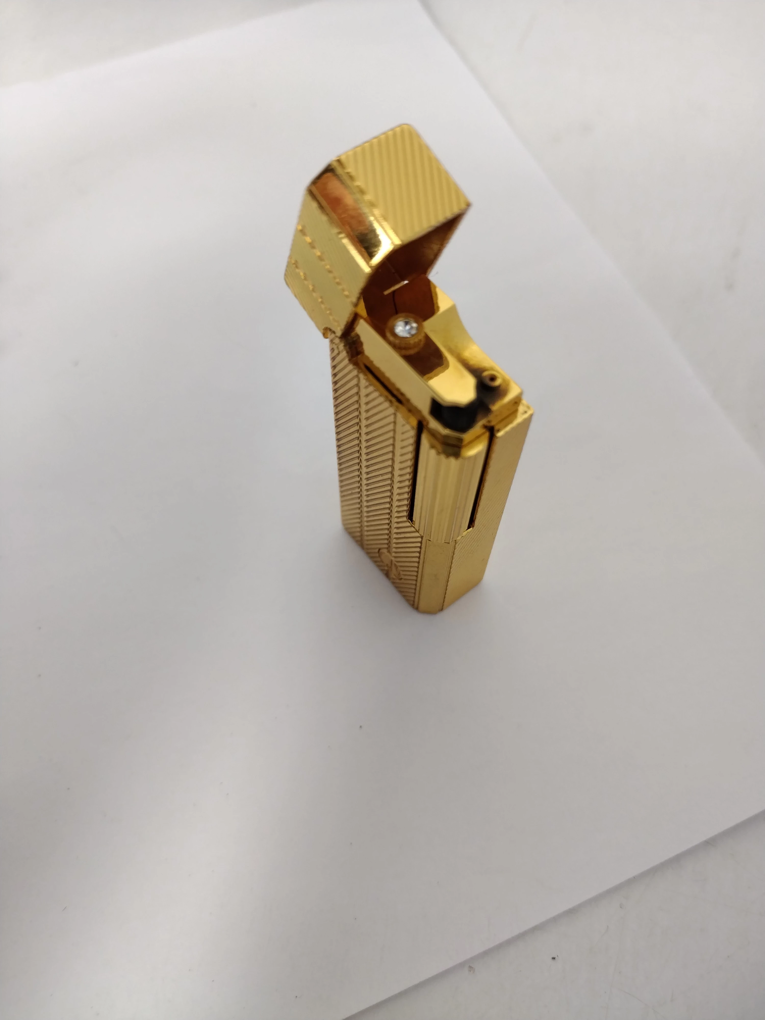 zapalniczka-dunhill-product-id