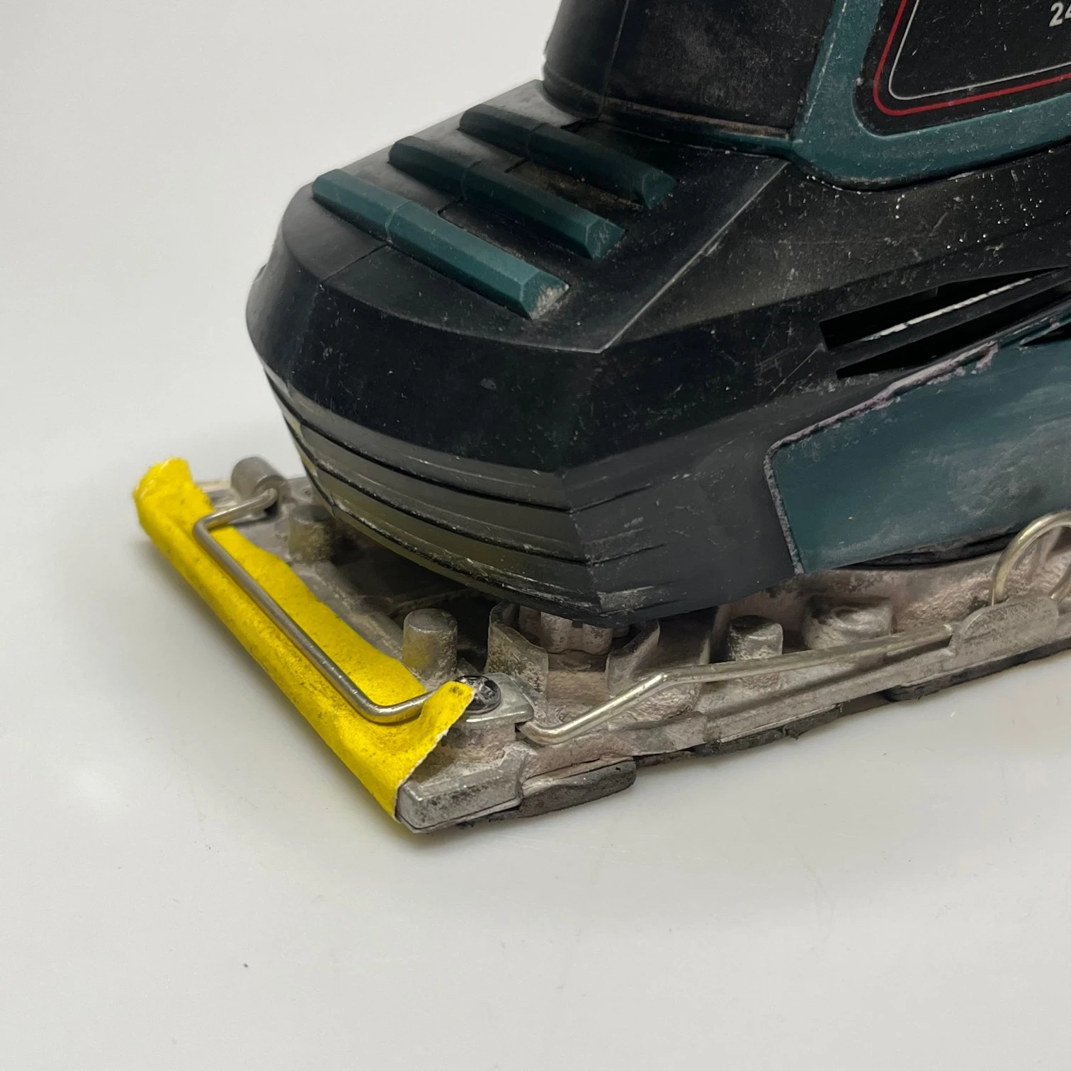 szlifierka-oscylacyjna-tryton-tmc240-rodzaj-zasilania-sieciowe