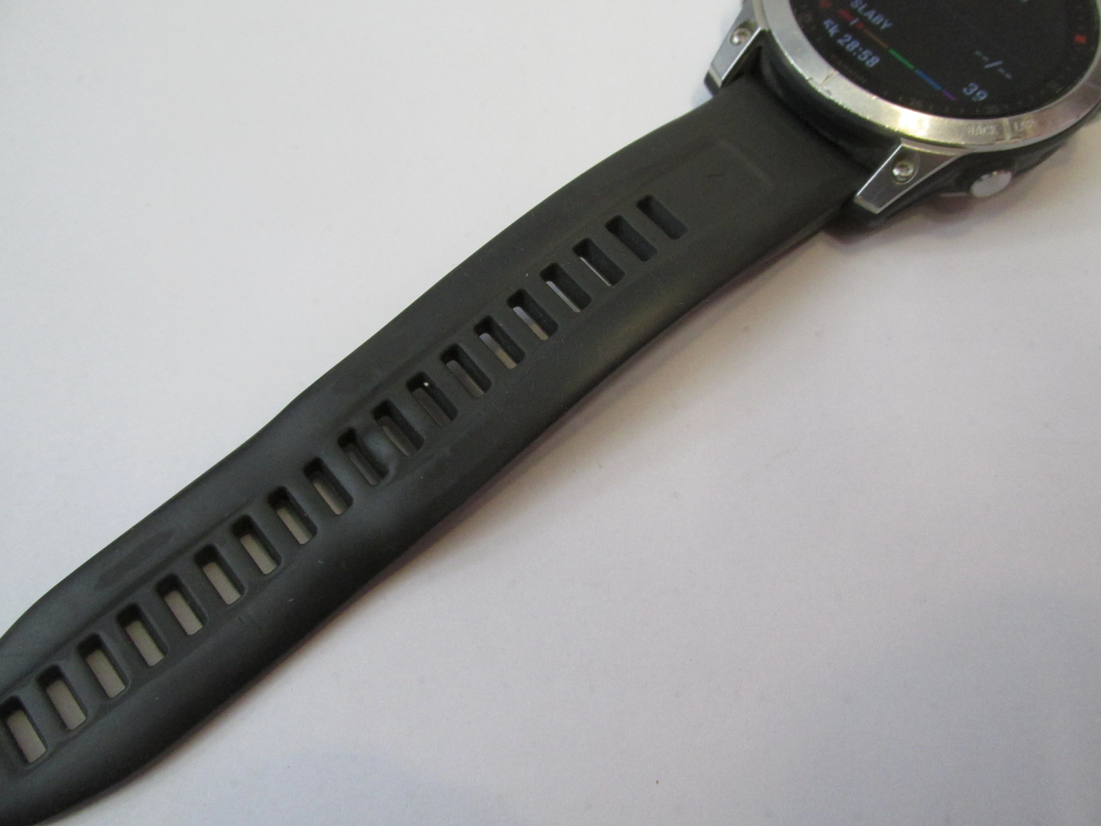 smartwatch-garmin-epix-gen2-funkcje-alarm