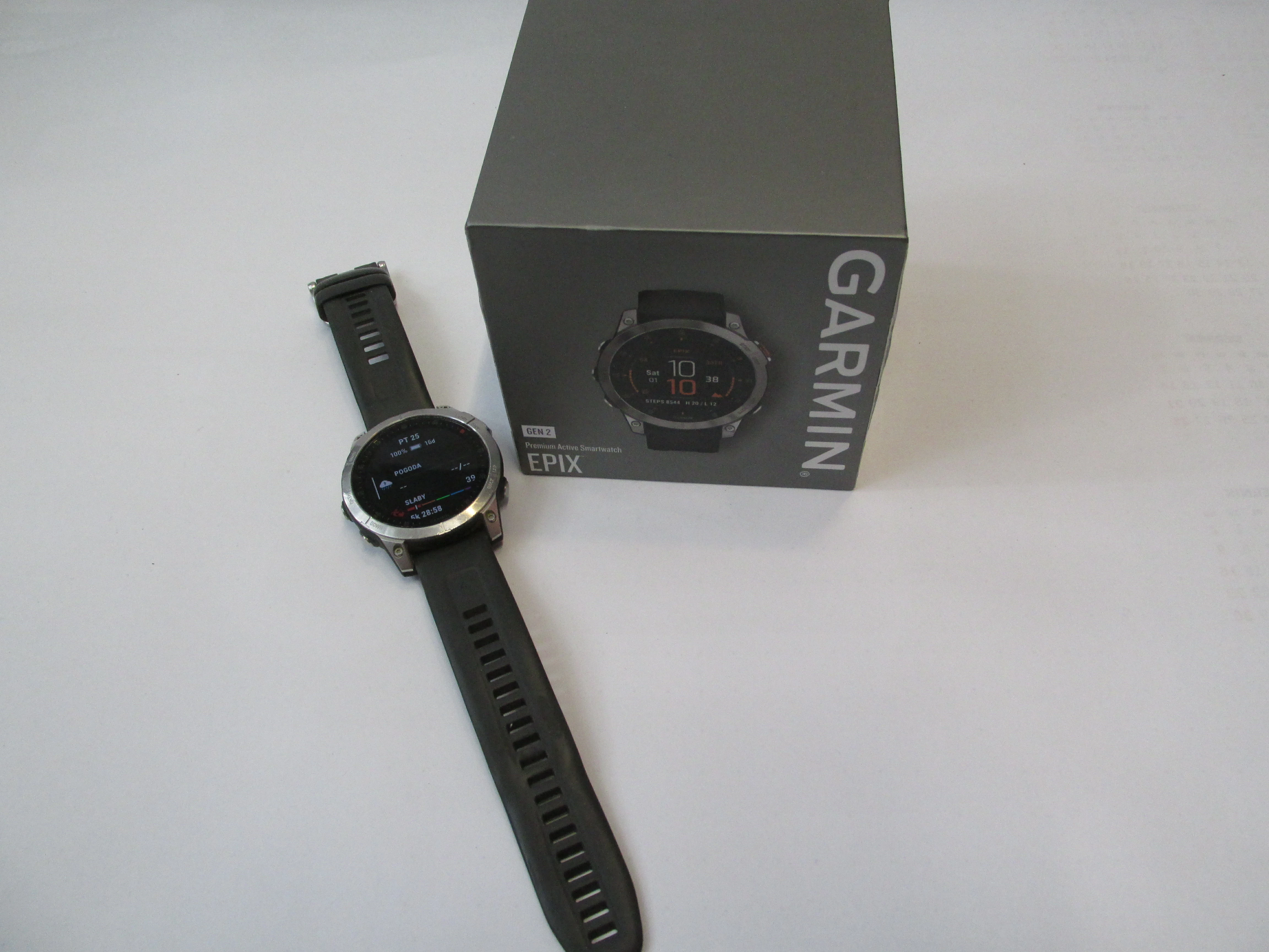 smartwatch-garmin-epix-gen2-material-paska-tworzywo-sztuczne