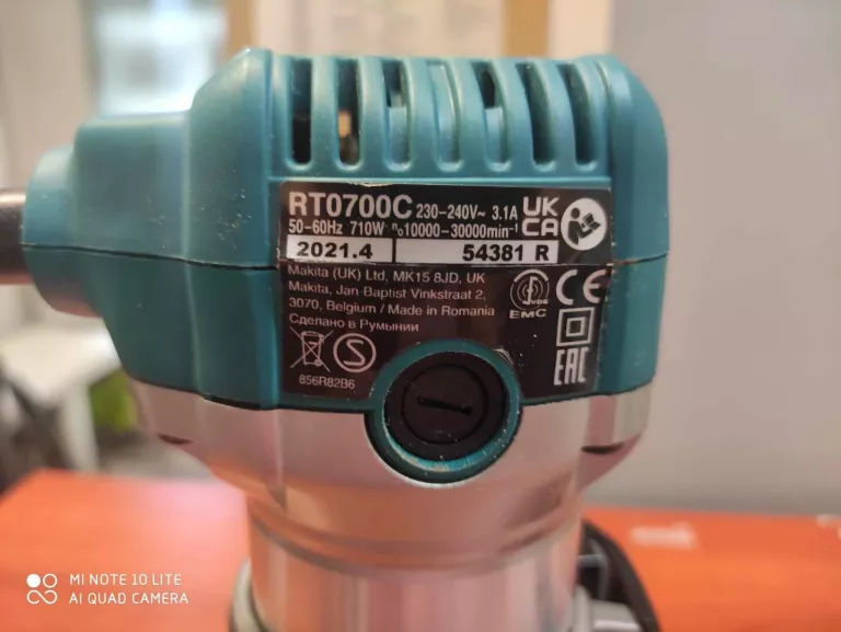 FREZARKA MAKITA RT0700CX2J WALIZKA