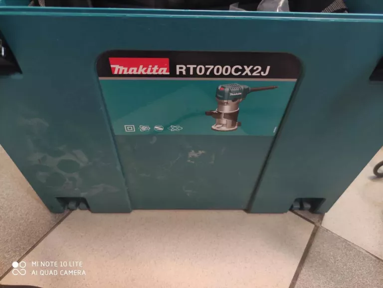FREZARKA MAKITA RT0700CX2J WALIZKA