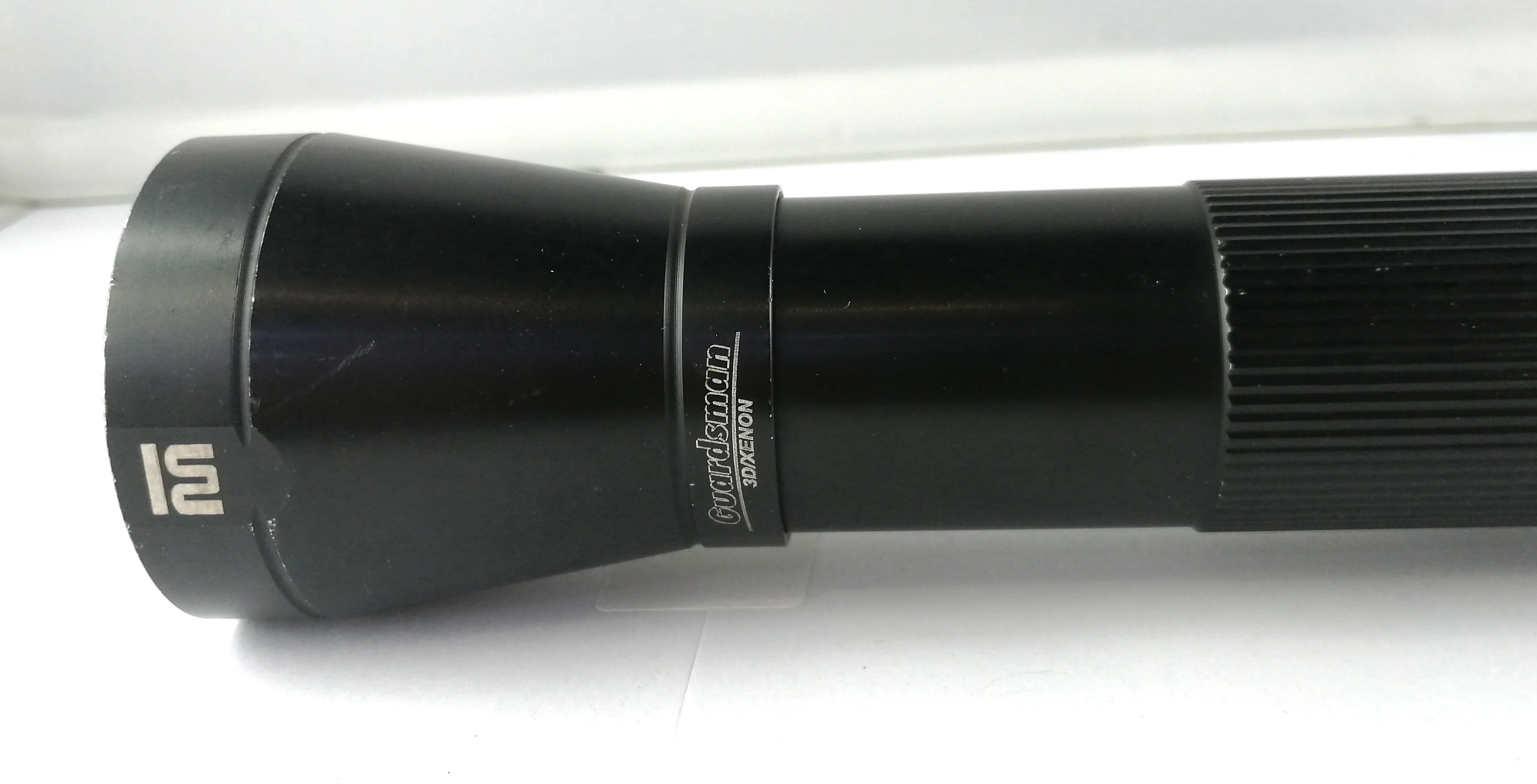 latarka-guardsman-3dxenon-bez-baterii-kod-producenta-016734