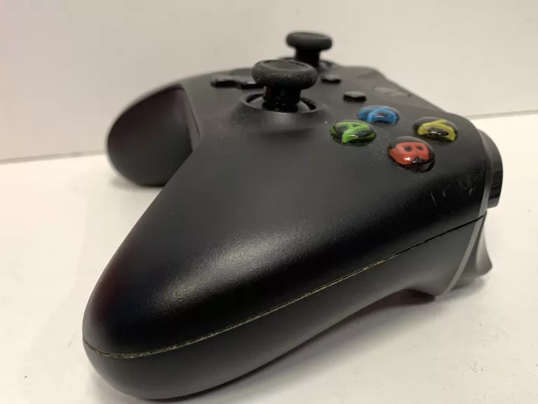 PAD DO KONOSOLI XBOX ONE CZARNY POLECAM!