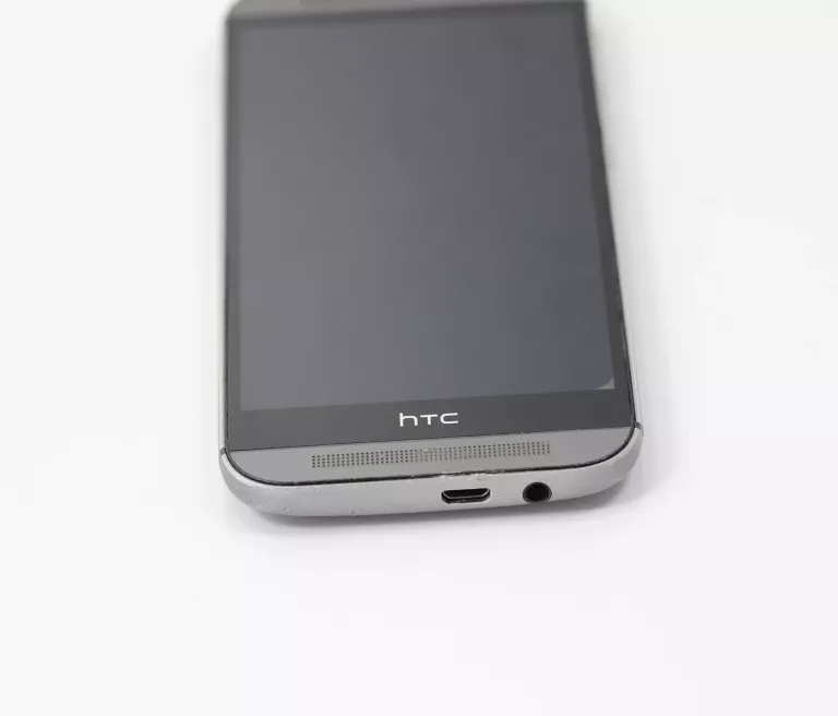TELEFON HTC ONE M8