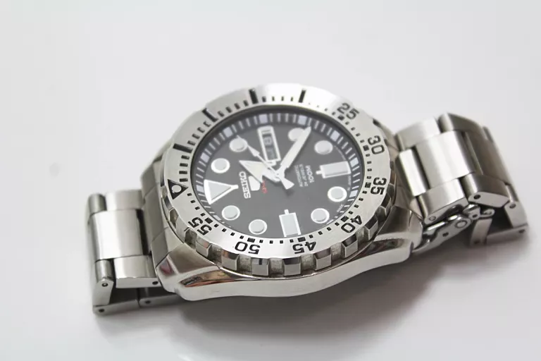 SEIKO - 5 SPORTS SILVER MONSTER - 4R36-03T0