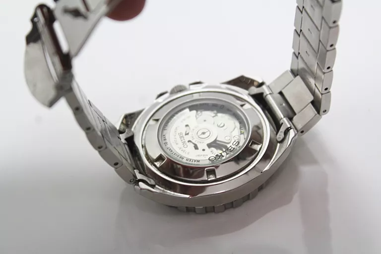 SEIKO - 5 SPORTS SILVER MONSTER - 4R36-03T0