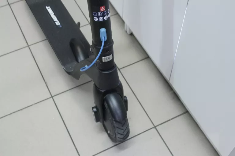 HULAJNOGA BLAUPUNKT ESC808