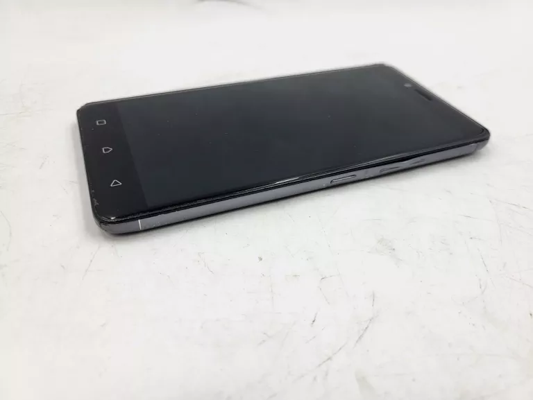 TELELFON LENOVO K53A48 32GB SOLO OPIS!!!