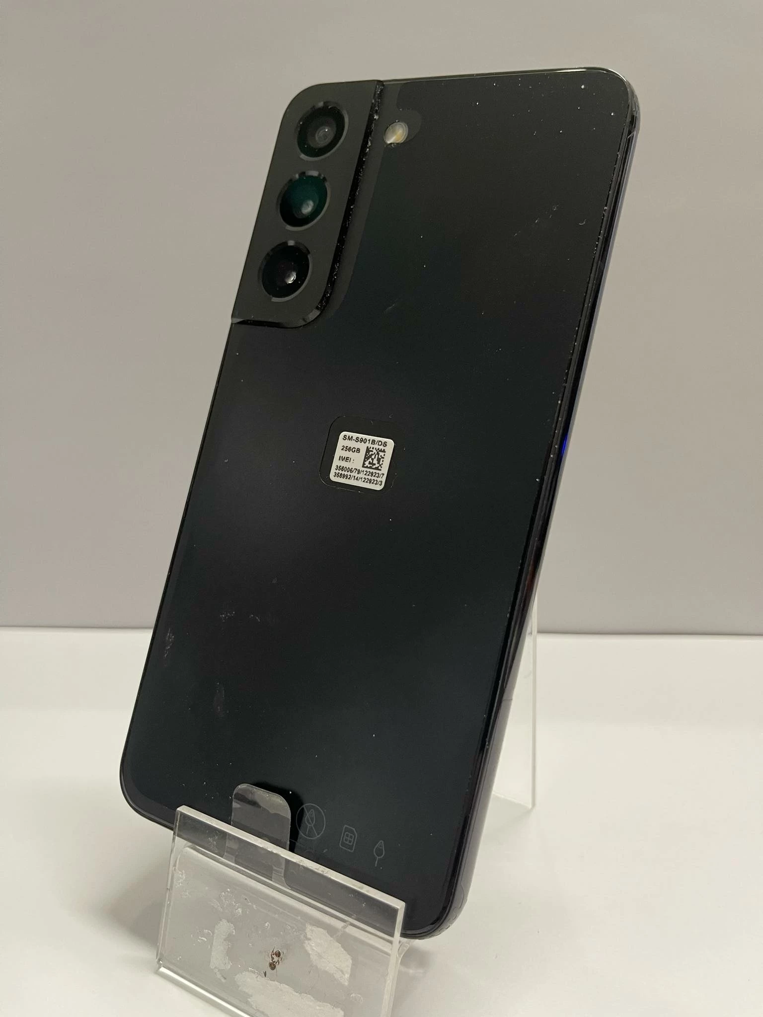 samsung-galaxy-s22-blokada-operatora-stan-uzywany