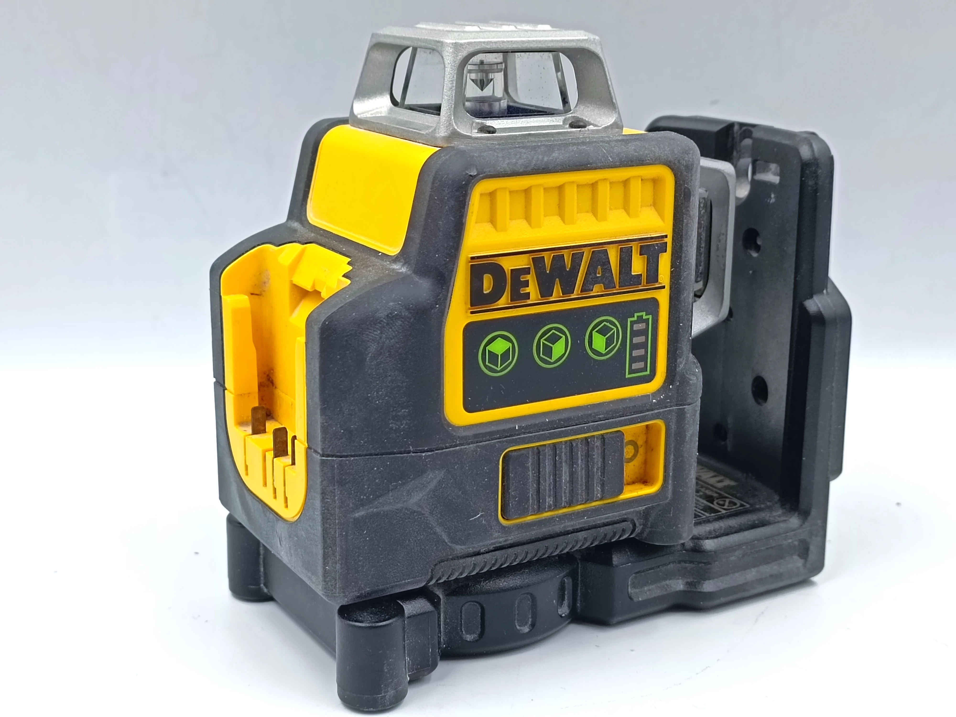 laser-dewalt-dce089g-product-id-1883614c-f3f4-4ea2-8ddd-067fc94c8a2f