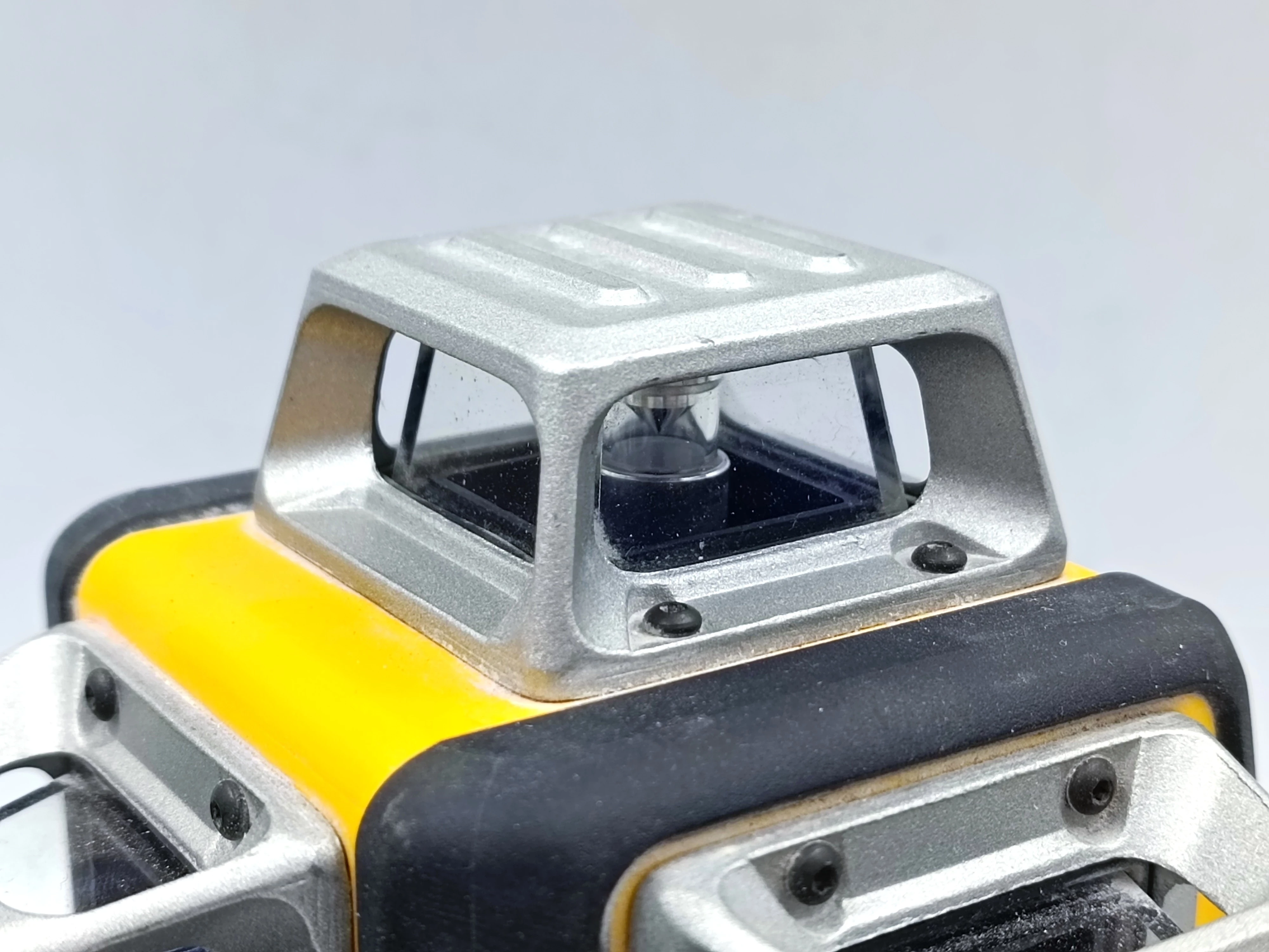 laser-dewalt-dce089g-stan-uzywany