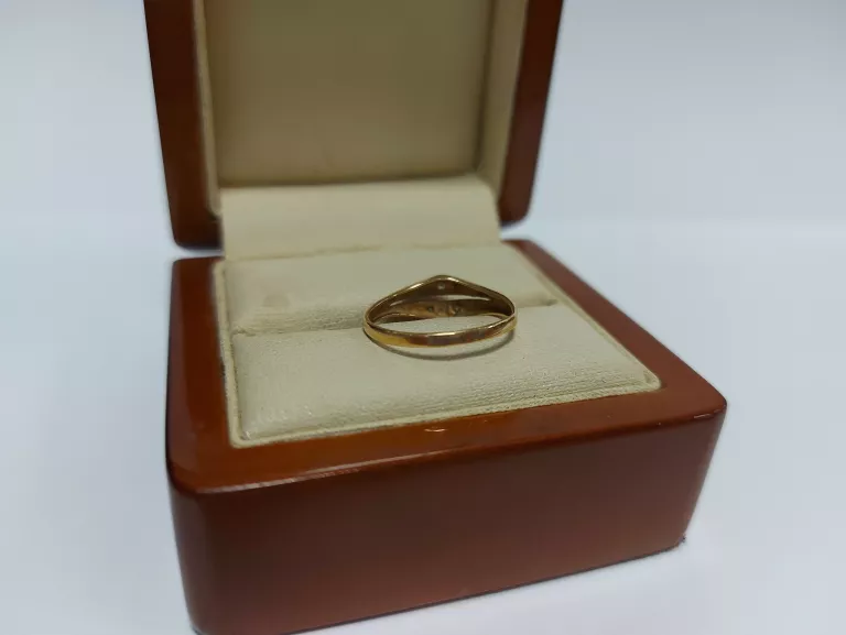 zloty-pierscionek-141-gr-585-pr-r12-kamien-17088-128