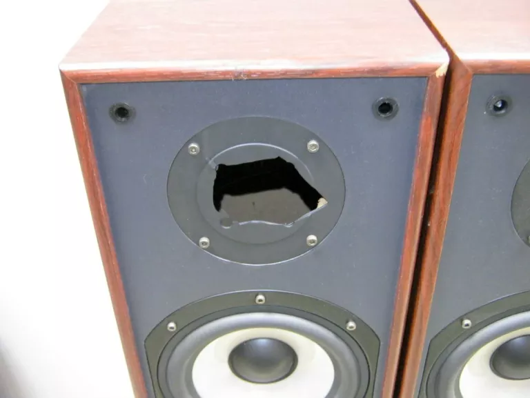 kolumny-frontowe-m-audio-hcs-8800-okazja-opis-marka-m-audio