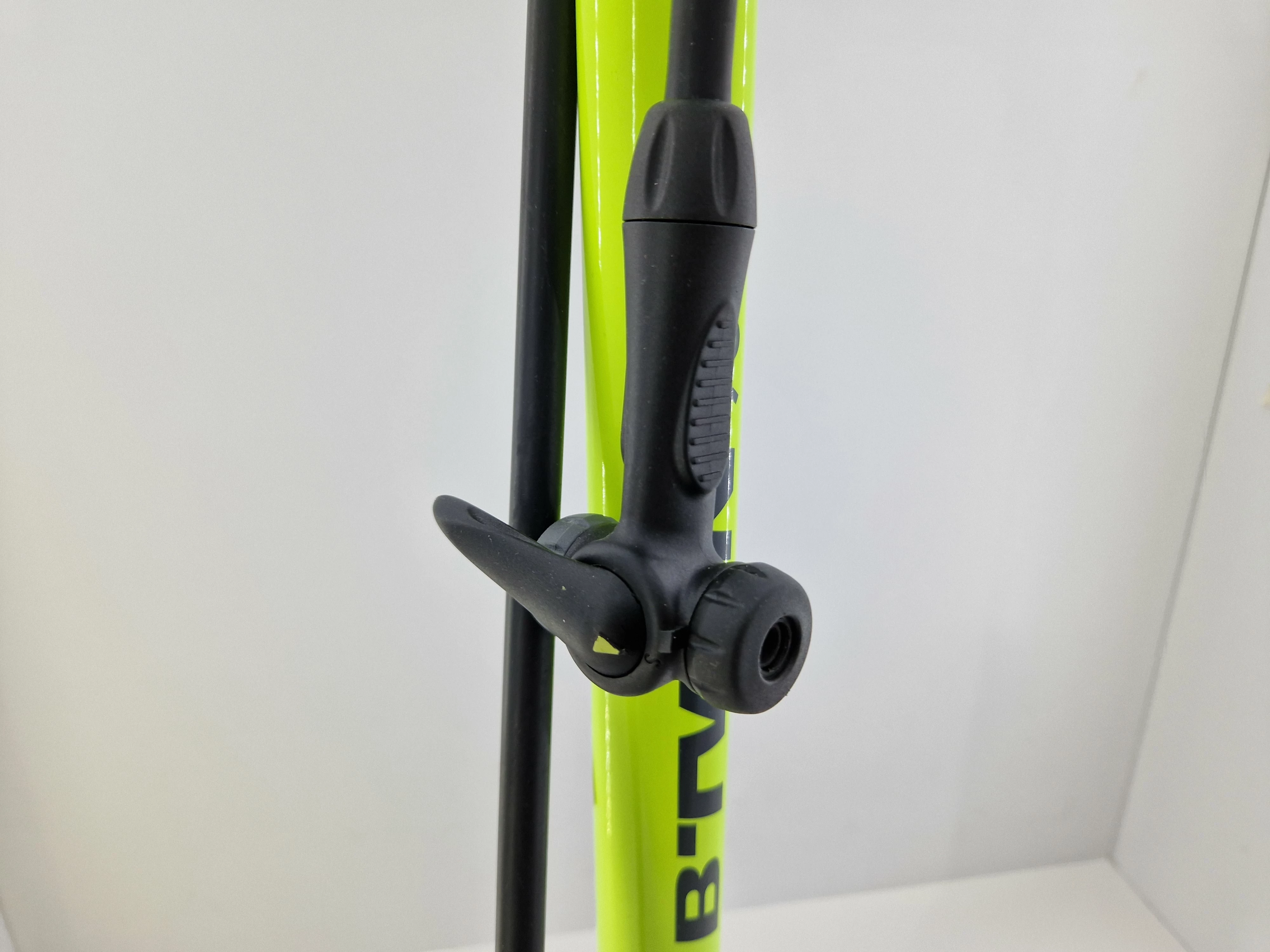 pompka-rowerowa-podlogowa-btwin-900-marka-dunlop