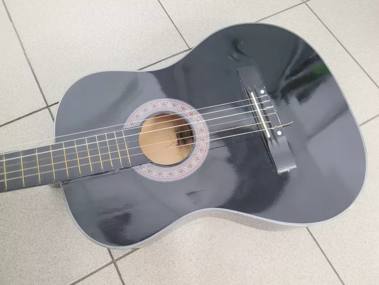 GITARA AKUSTYCZNA