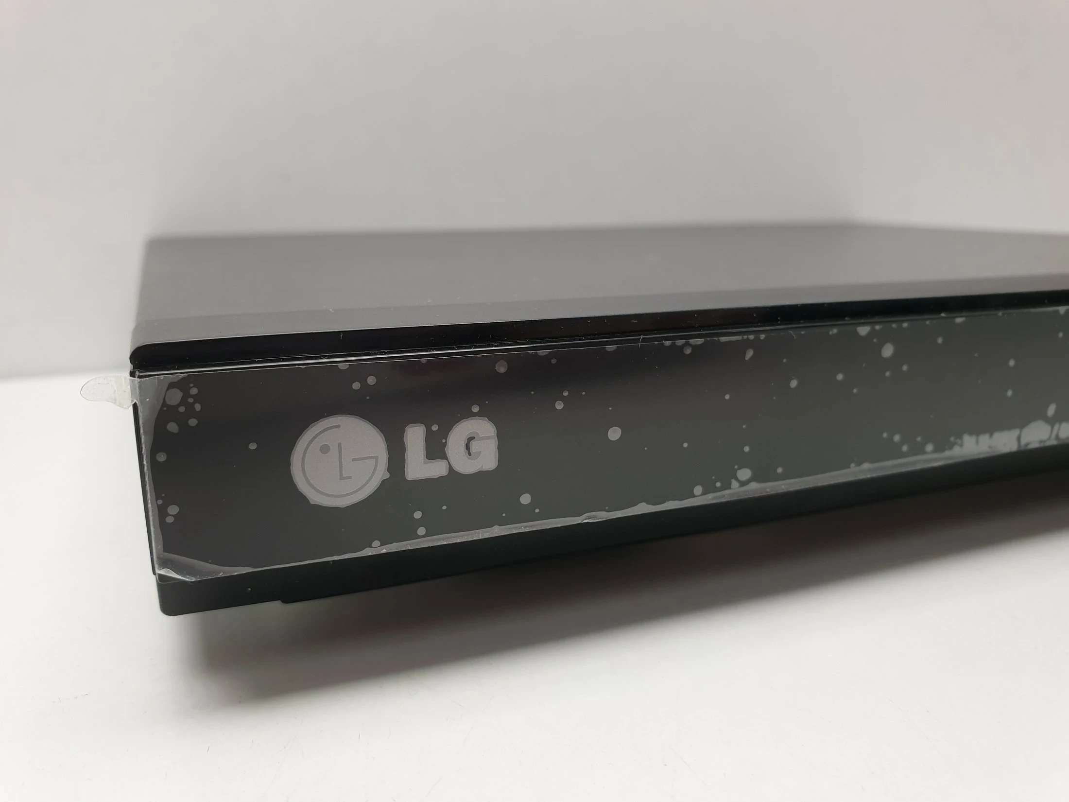 odtwarzacz-blu-ray-lg-bp135-pilot-kolor-czarny