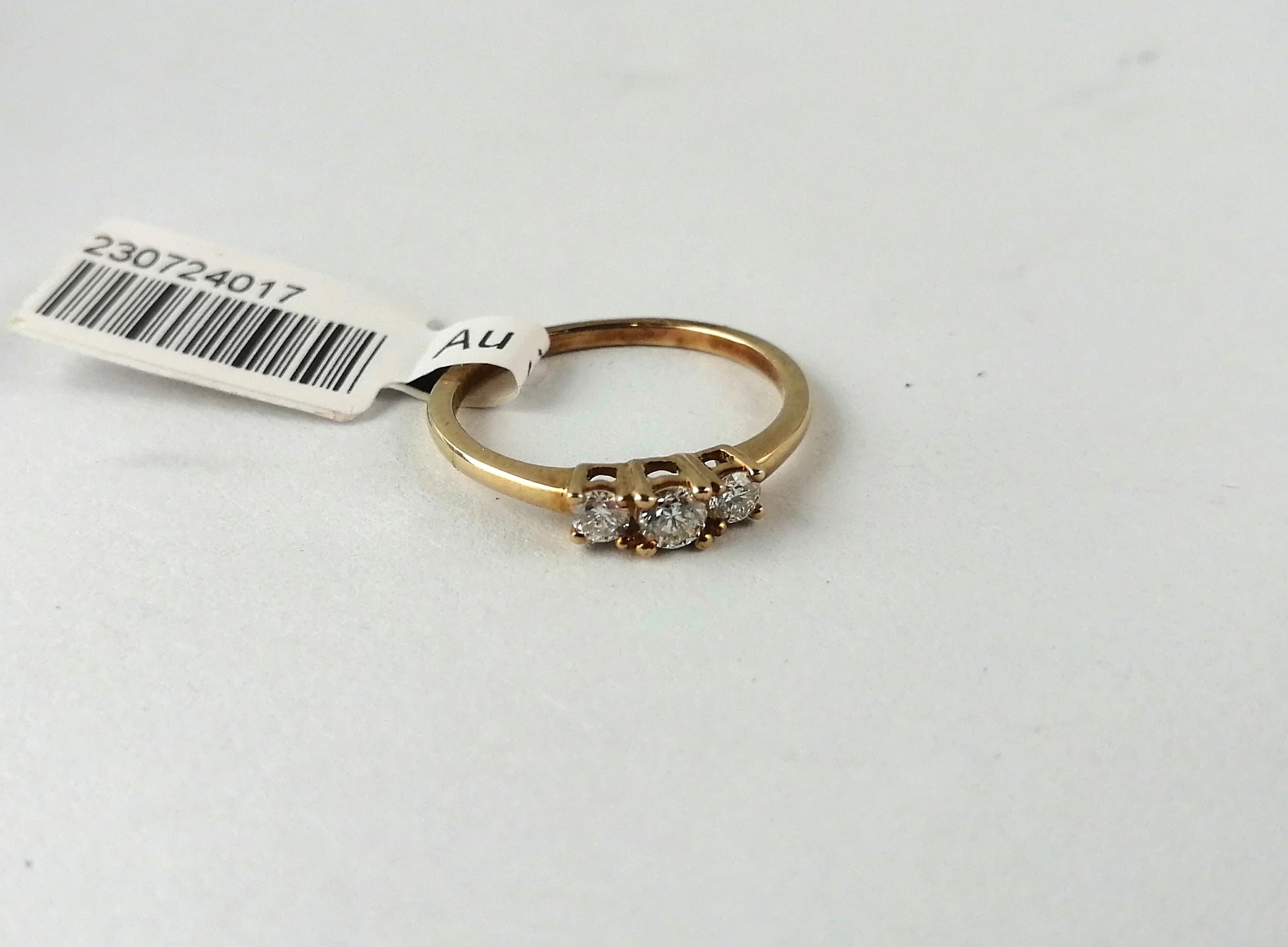 zloty-pierscionek-375-130g-brylanty-certyfikat-material-15835-2