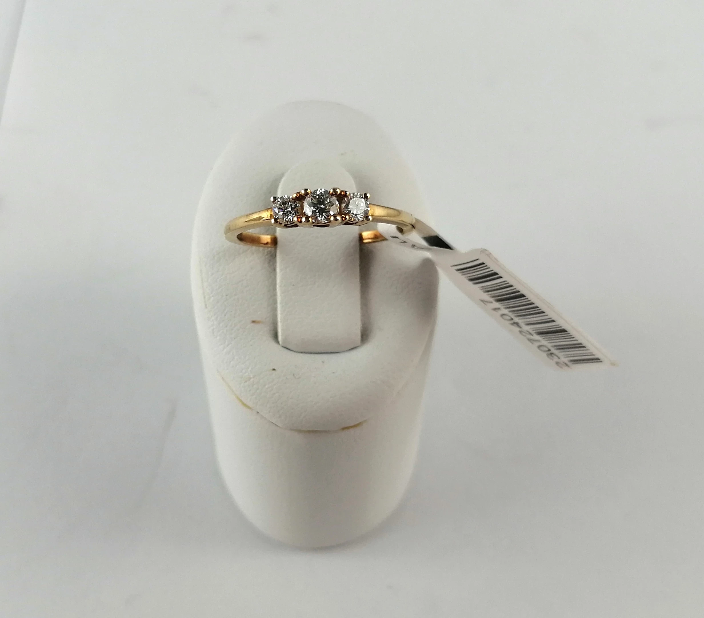 zloty-pierscionek-375-130g-brylanty-certyfikat-stan-11323-2