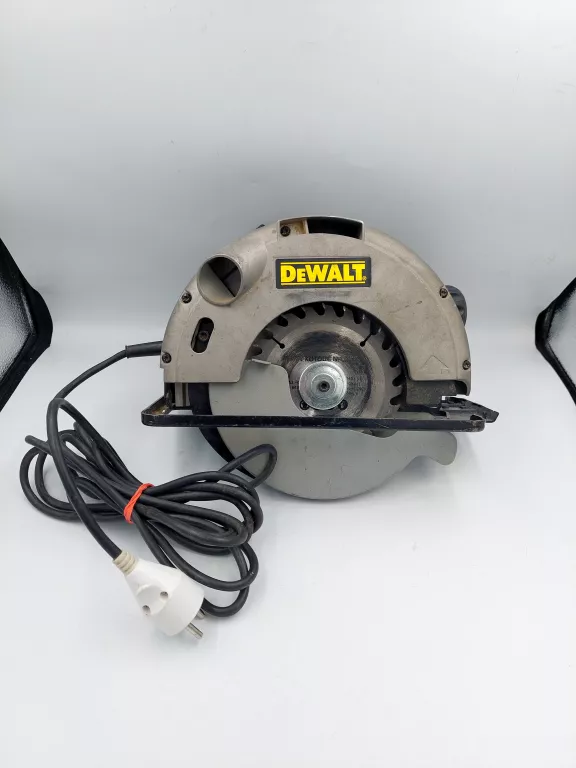 pila-tarczowa-dewalt-dw62-gb-seminaryjska-2-kielce