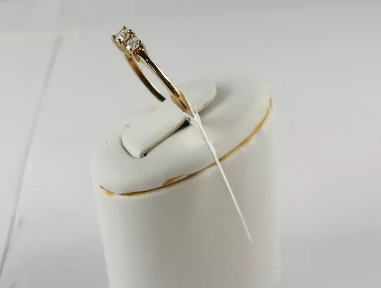 zloty-pierscionek-375-130g-brylanty-certyfikat-stan-11323-2