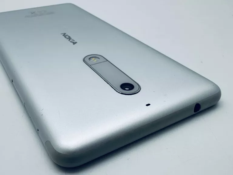 telefon-nokia-ta-1053-opis-przekatna-ekranu-520