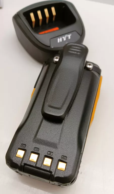 KRÓTKOFALÓWKI / RADIOTELEFON HYT TC-610/610P