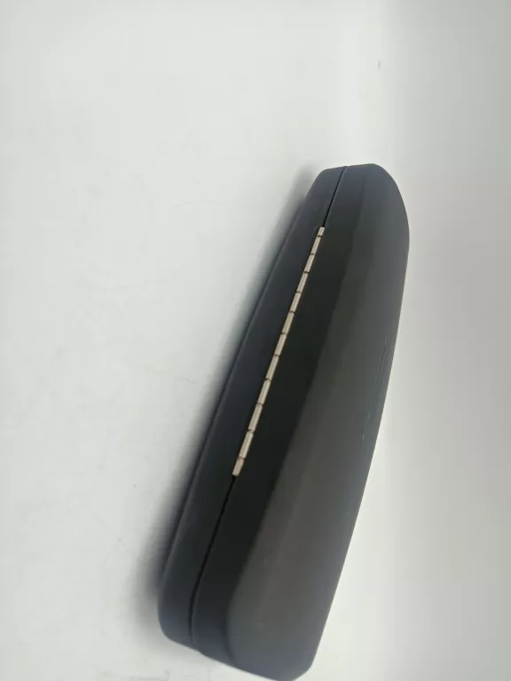 czarne-etui-na-okulary-solano-stan-uzywany